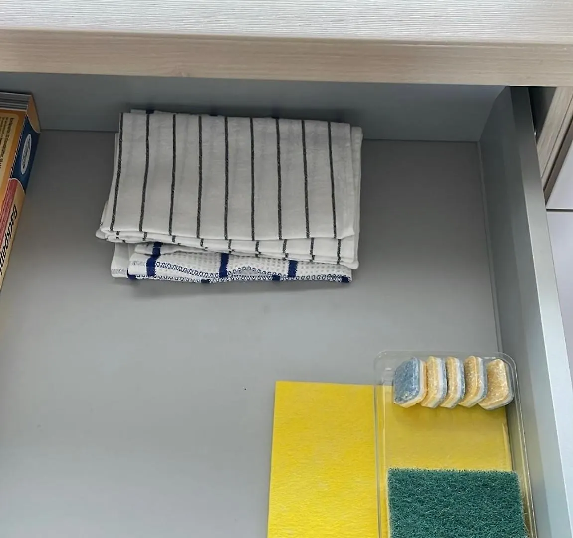 2 Bedroom Apartment Next To Metro U1 And Garage Parking Vienna 0*,  Austria